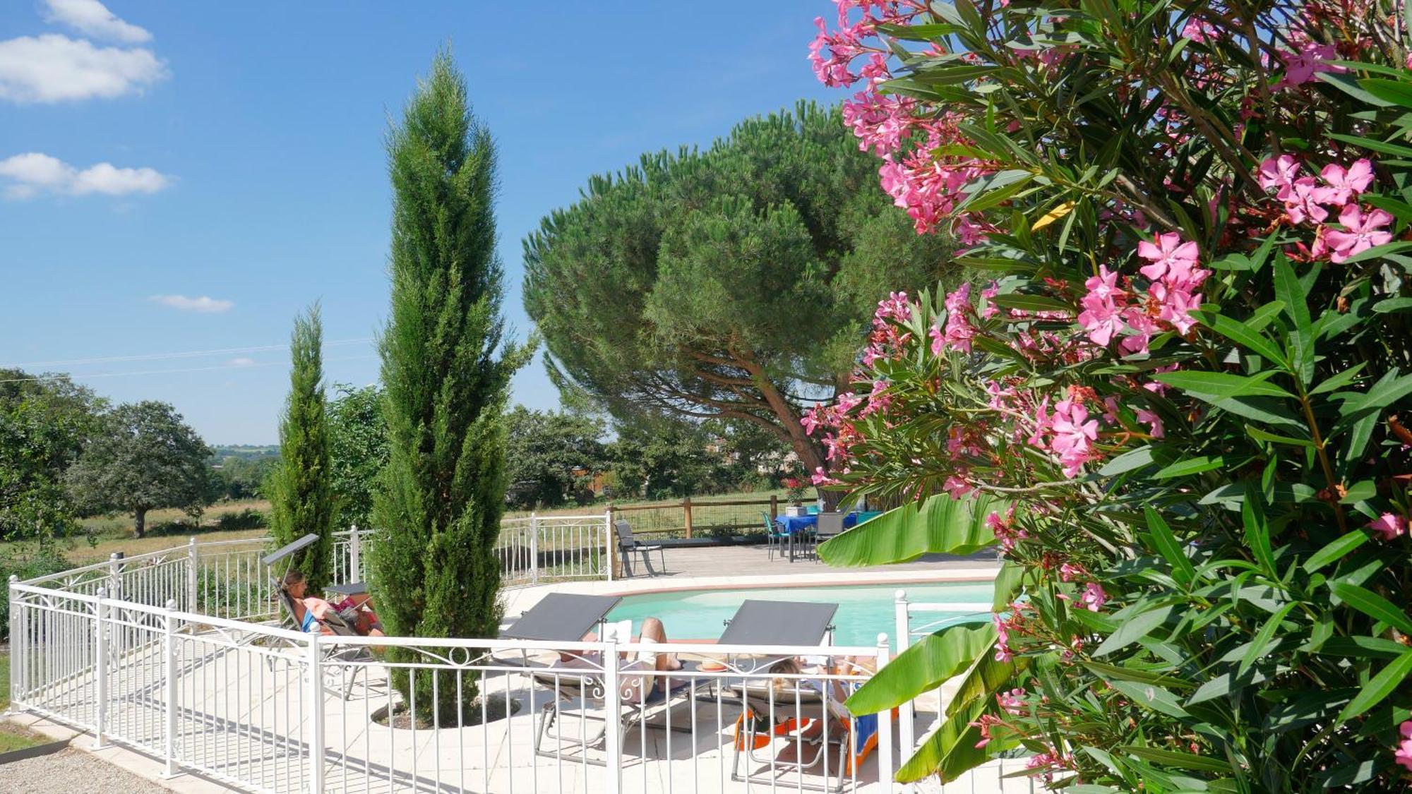 Les Gites De Bellevue Nueil-sous-les-Aubiers Exterior photo