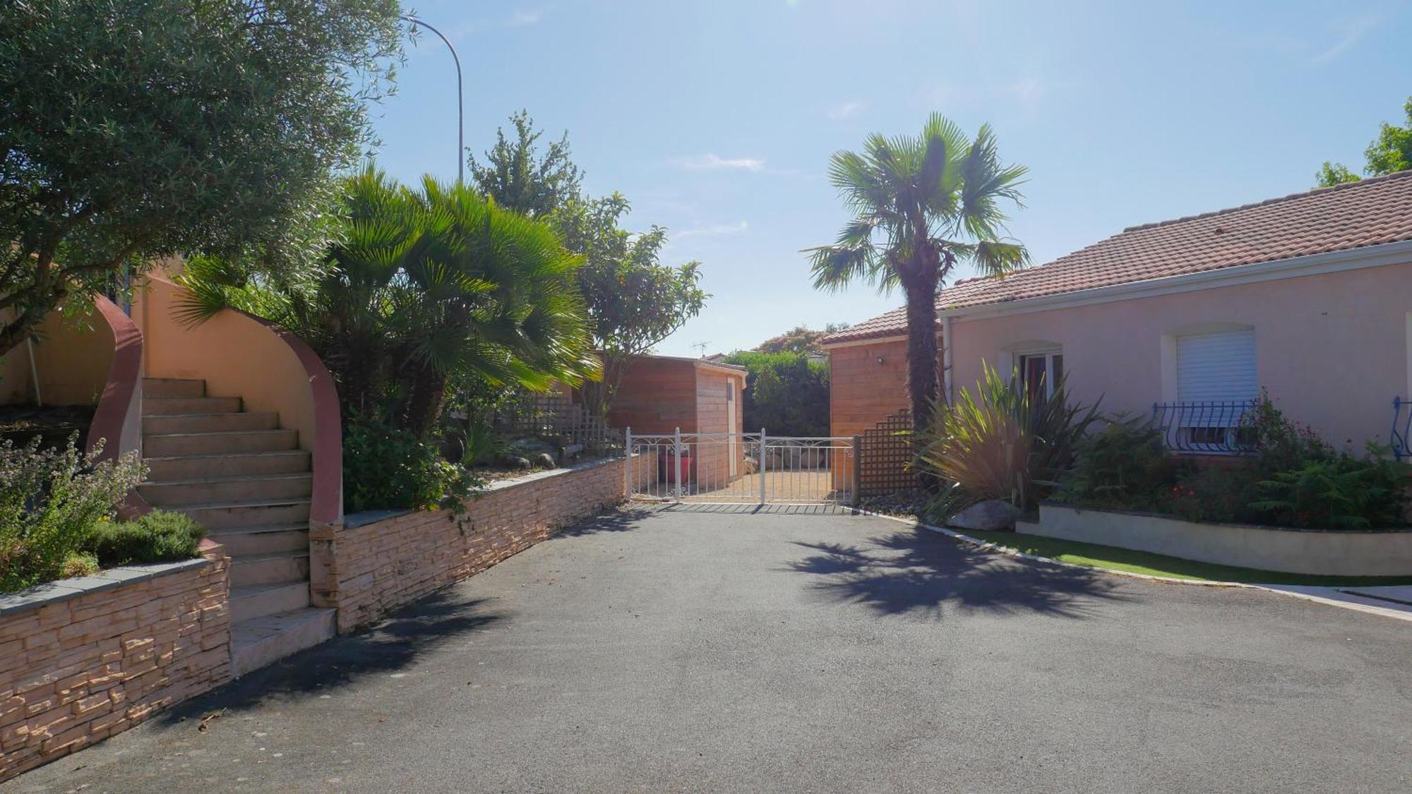 Les Gites De Bellevue Nueil-sous-les-Aubiers Exterior photo