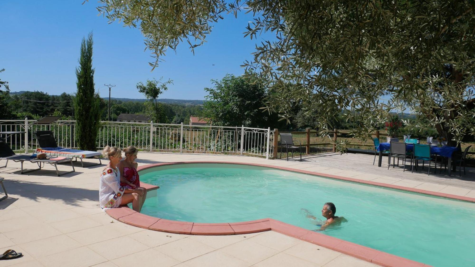 Les Gites De Bellevue Nueil-sous-les-Aubiers Exterior photo